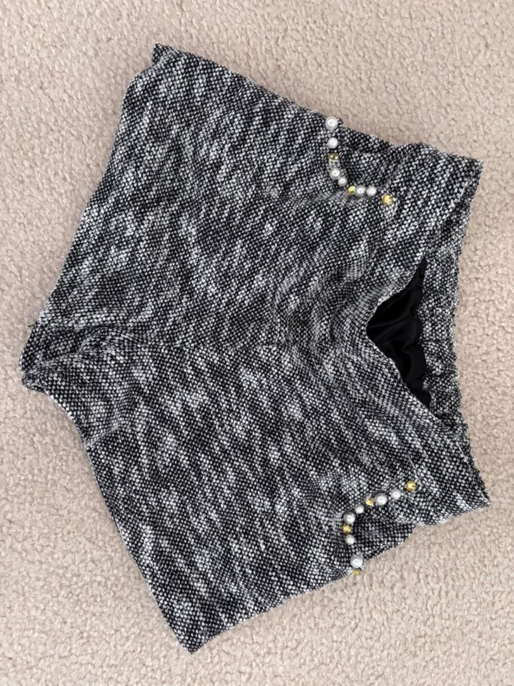 Luxe Rose J-Fashion Black White Tweed Pearl Embellished Shorts Size M